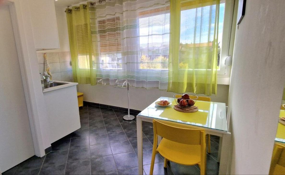 Apartments Zvone สปลิท ภายนอก รูปภาพ